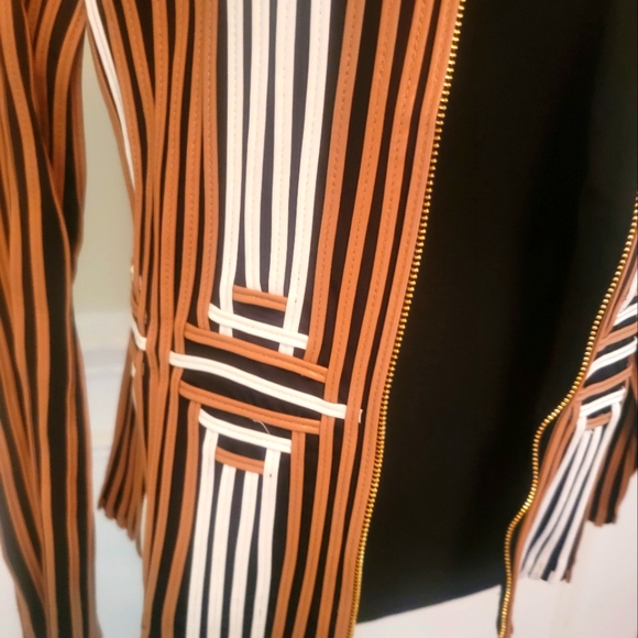 Traveler Chico's Jacket - Picture 7 of 9